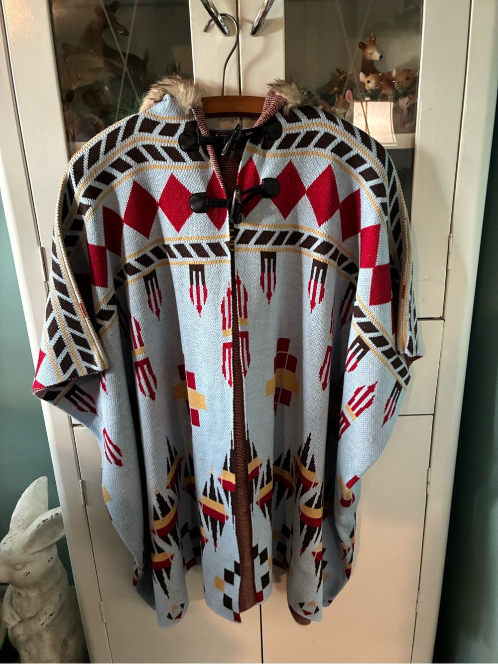 L&B sz S Light Blue Geometric Patterned Aztec Hooded Poncho nwt